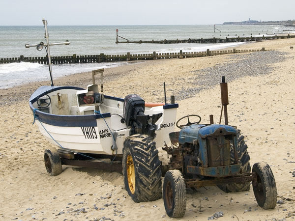 Tractor,Mundesley,Beach