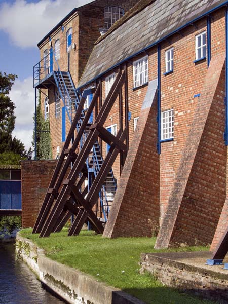 Wilton Carpet Factory,Shopping Village