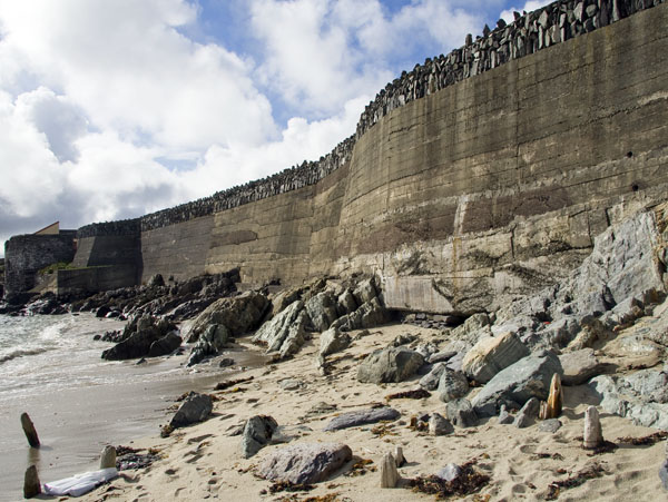 Sea Wall,Ballydonegan Strand,Allihies,Beara Peninsula,Beach