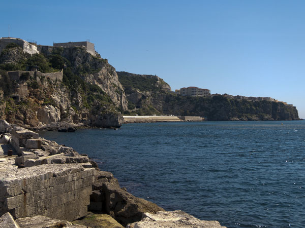 Camp Bay,Rosia