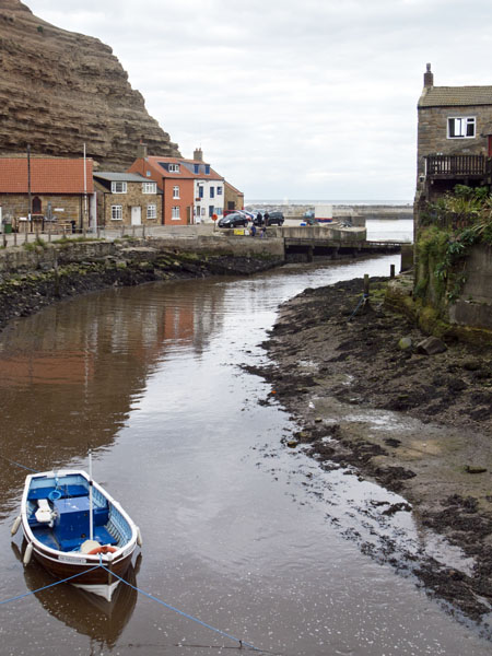 Roxby Beck,Staithes,River,Houses,Boat