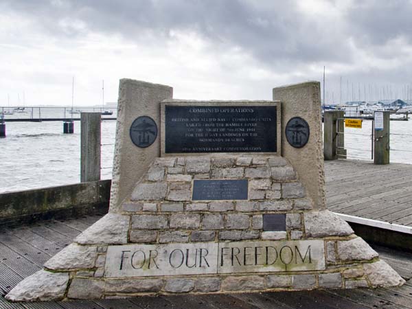 Combined Operations Memorial,Warsash