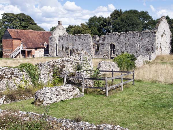 Farm,Brewhouse,Bakehouse,Bishop's Waltham Palace,Ruin,English Heritage