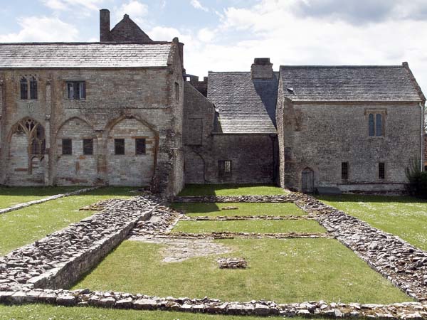 Abbot's Lodging,Muchelney Abbey,Ruin,English Heritage,Langport