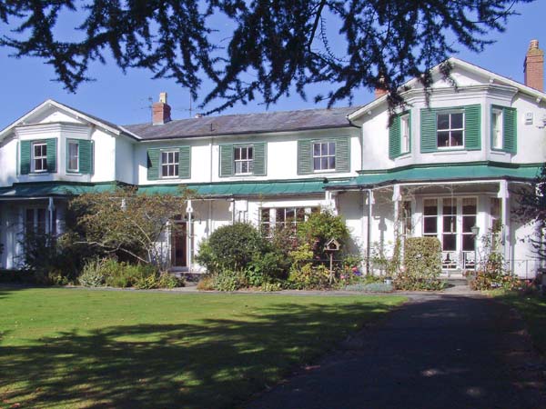 Devizes,Hillworth House