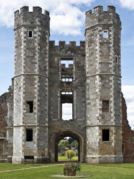 Gatehouse,Cowdray Castle,Midhurst