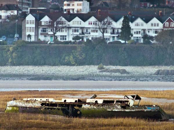 Wreck,Barry Island,Houses