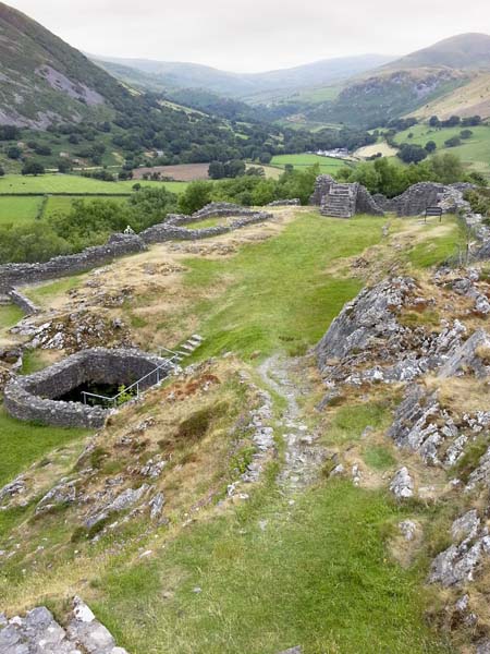 Courtyard,Castell y Bere,Llanfihangel y Pennant,Castle