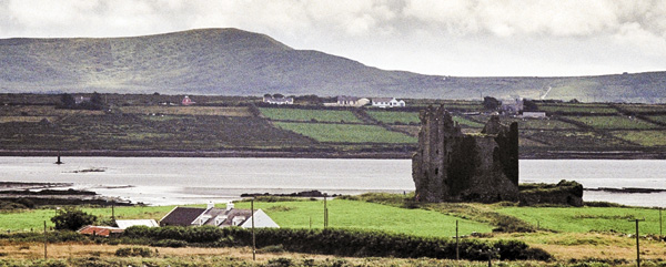 Cahersiveen,Cahirciveen,Cathair Saidhbhin,Cathair Saidhbhín,Ballycarbery Castle